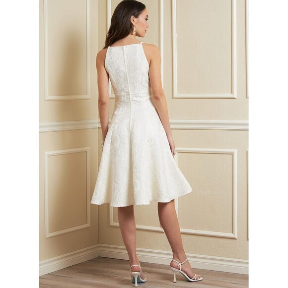 Vogue Patterns Misses Dress Sewing Pattern V1882 A/B/C/D Cup Sizes 18-26 - Picture 8 of 9